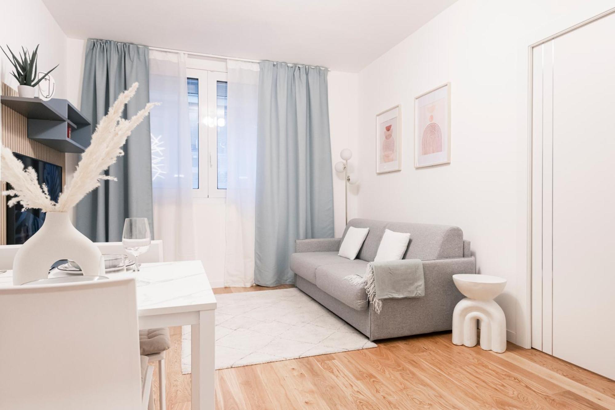 Апартаменты Easylife - Design And Relax In The Heart Of Милан Экстерьер фото